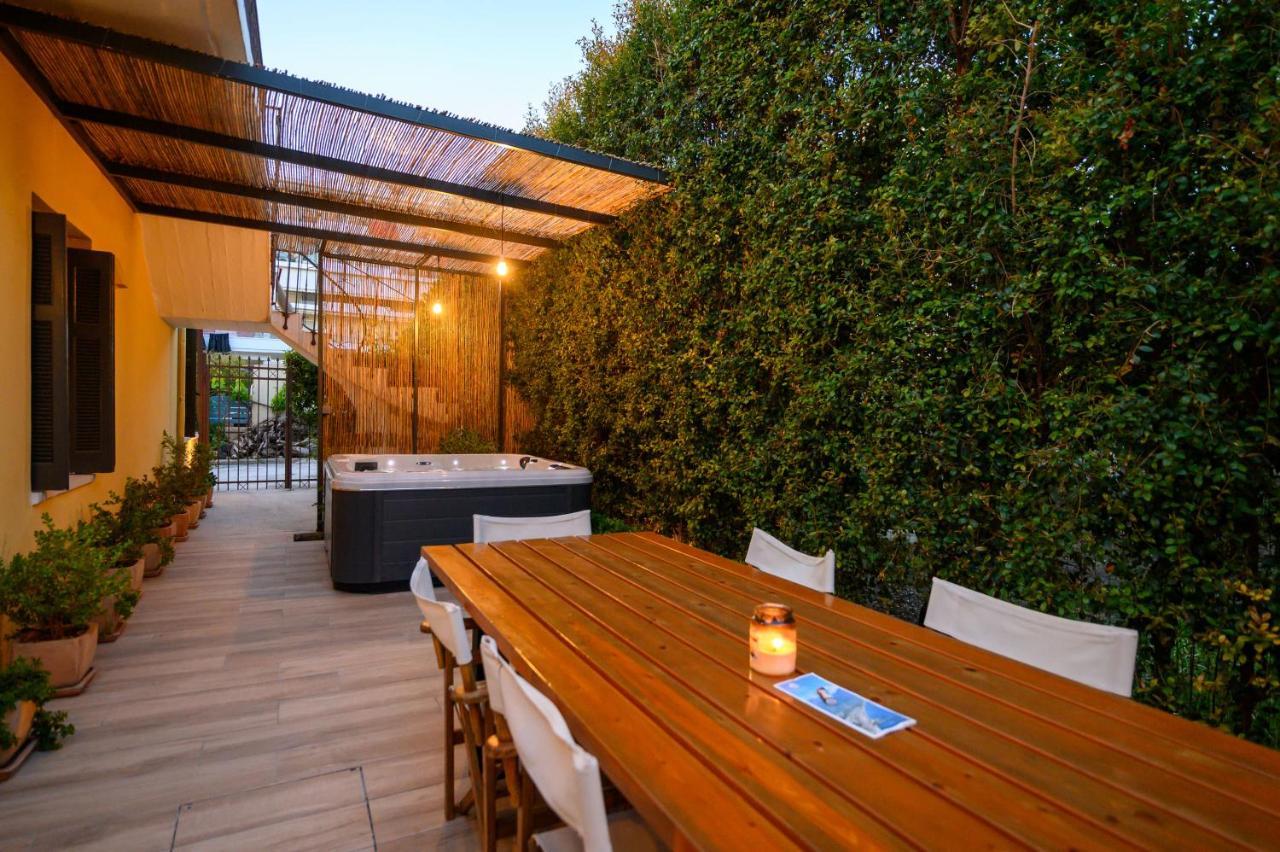 Linas Home - Kalamata Mediterranean Villas מראה חיצוני תמונה