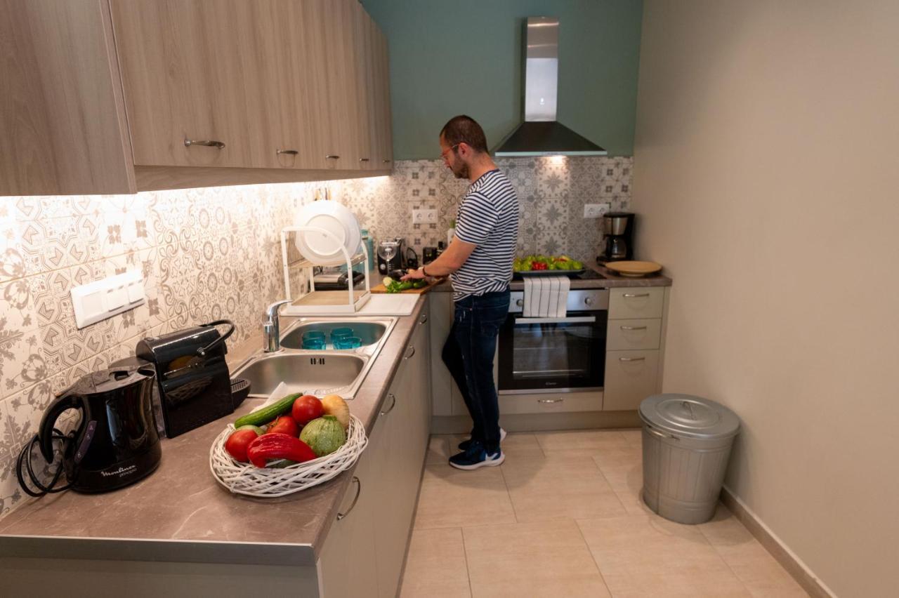 Linas Home - Kalamata Mediterranean Villas מראה חיצוני תמונה