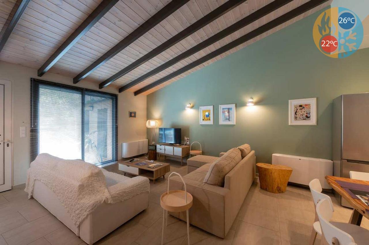 Linas Home - Kalamata Mediterranean Villas מראה חיצוני תמונה