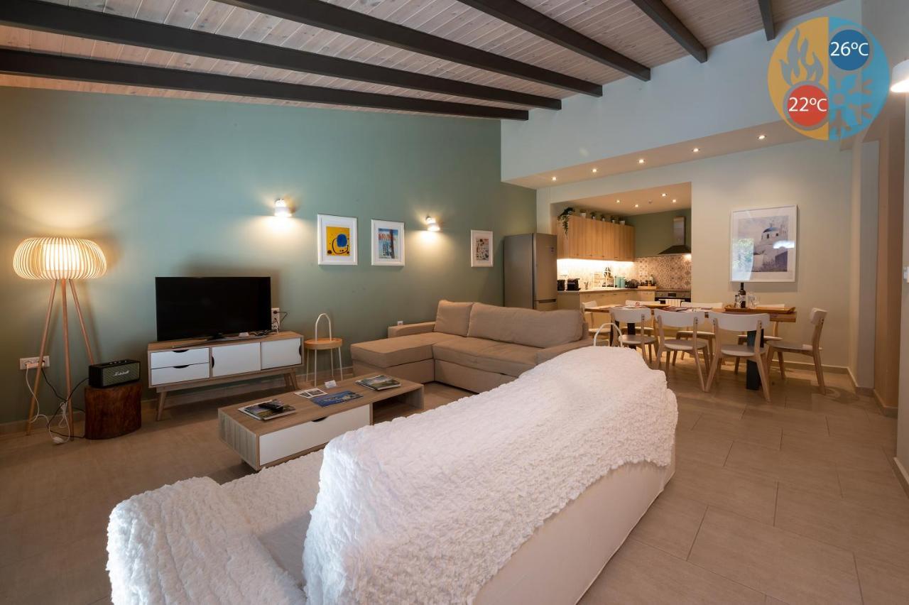 Linas Home - Kalamata Mediterranean Villas מראה חיצוני תמונה